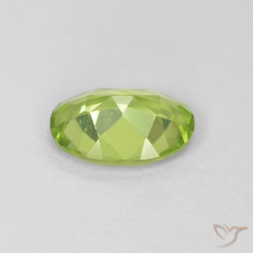 Peridoto Verde brillante naturale da 0.73 ct, Ovale, VS