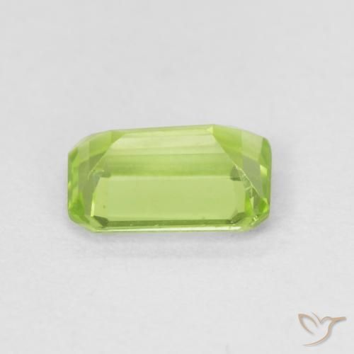 Peridoto Verde medio naturale da 0.56 ct, Ottagonale / Taglio smeraldo, VVS