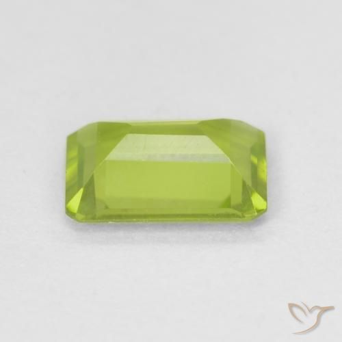Peridoto Verde brillante naturale da 0.84 ct, Ottagonale / Taglio smeraldo, VVS