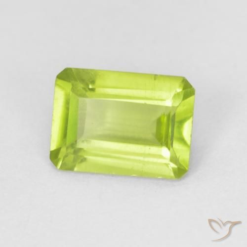 Peridoto Verde brillante naturale da 0.88 ct, Ottagonale / Taglio smeraldo, VVS
