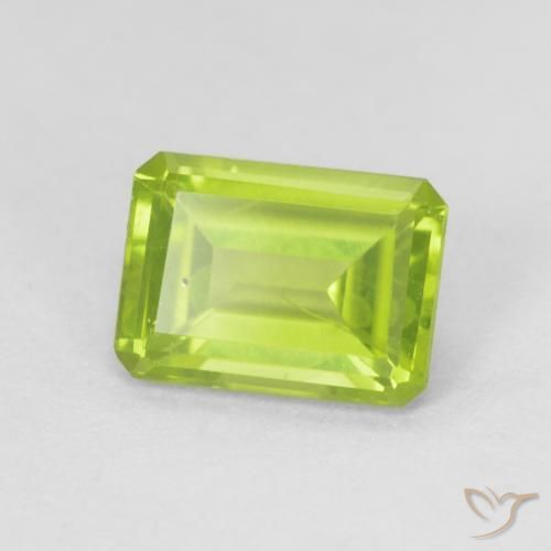 Peridoto Verde brillante naturale da 1.04 ct, Ottagonale / Taglio smeraldo, VS