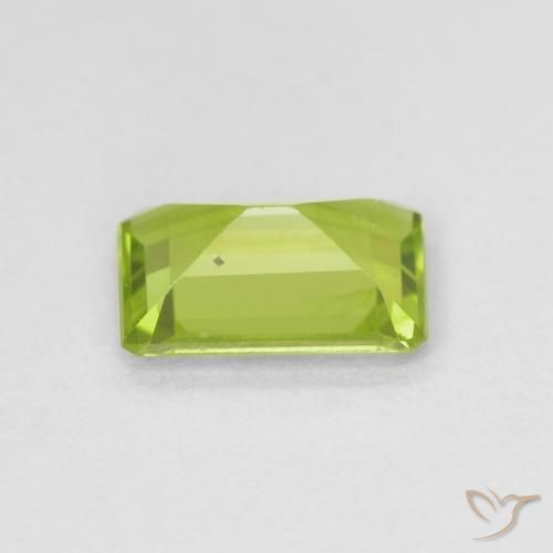 Peridoto Verde brillante naturale da 0.79 ct, Ottagonale / Taglio smeraldo, VS