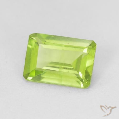Peridoto Verde brillante naturale da 0.95 ct, Ottagonale / Taglio smeraldo, VS