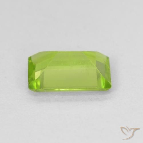 Peridoto Verde brillante naturale da 0.95 ct, Ottagonale / Taglio smeraldo, VS