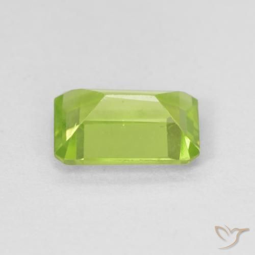 Peridoto Verde brillante naturale da 0.97 ct, Ottagonale / Taglio smeraldo, VS