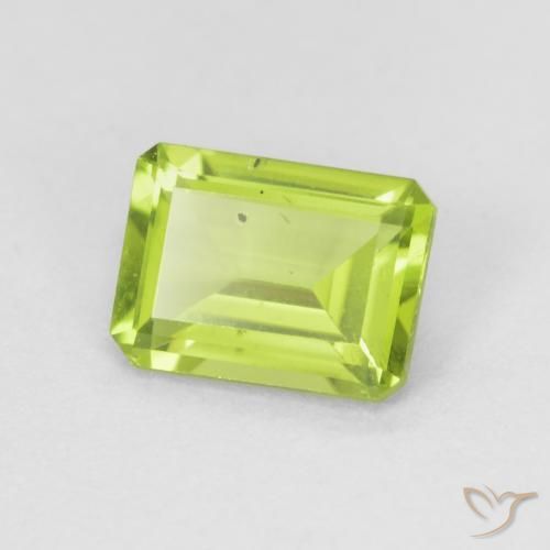 Peridoto Verde brillante naturale da 0.94 ct, Ottagonale / Taglio smeraldo, VS