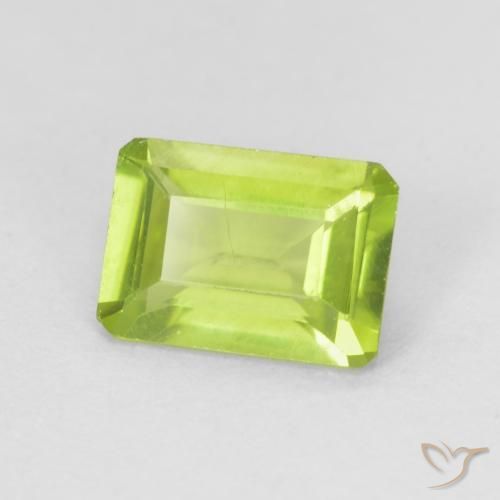Peridoto Verde brillante naturale da 0.97 ct, Ottagonale / Taglio smeraldo, VS