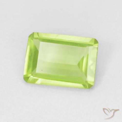 Peridoto Verde medio naturale da 0.85 ct, Ottagonale / Taglio smeraldo, VVS