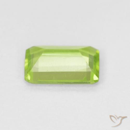 Peridoto Verde medio naturale da 0.85 ct, Ottagonale / Taglio smeraldo, VVS