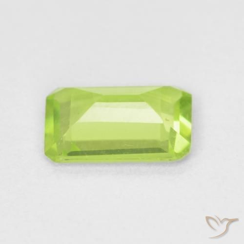 Peridoto Verde chiaro naturale da 0.67 ct, Ottagonale / Taglio smeraldo, VVS