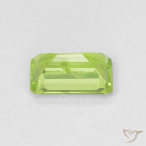 Peridoto Verde chiaro e vivace naturale da 0.58 ct, Ottagonale / Taglio smeraldo, VVS