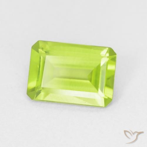 Peridoto Verde brillante naturale da 0.88 ct, Ottagonale / Taglio smeraldo, VVS