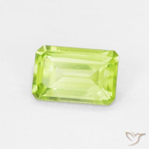 Peridoto Verde brillante naturale da 0.57 ct, Ottagonale / Taglio smeraldo, VVS-VS