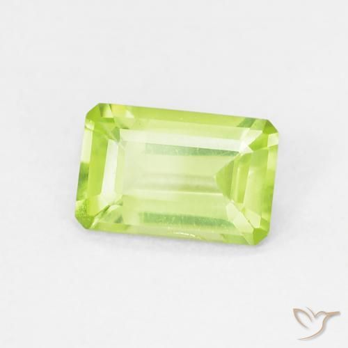 Peridoto Verde brillante naturale da 0.51 ct, Ottagonale / Taglio smeraldo, VVS-VS