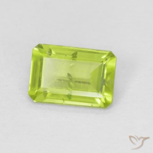 Peridoto Verde medio naturale da 0.86 ct, Ottagonale / Taglio smeraldo, VS