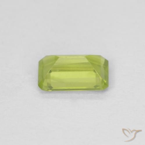 Peridoto Verde medio naturale da 0.61 ct, Ottagonale / Taglio smeraldo, VVS-VS