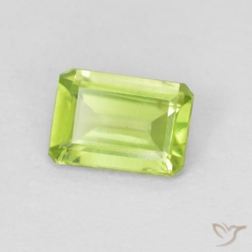Peridoto Verde medio naturale da 0.81 ct, Ottagonale / Taglio smeraldo, VS