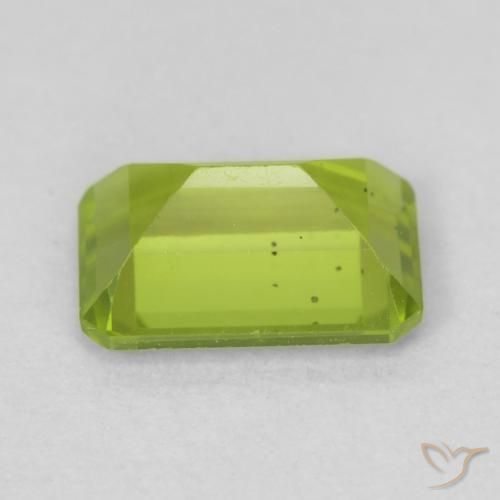 Peridoto Verde brillante naturale da 0.90 ct, Ottagonale / Taglio smeraldo, VVS