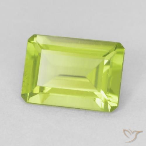 Peridoto Verde medio naturale da 0.80 ct, Ottagonale / Taglio smeraldo, VVS