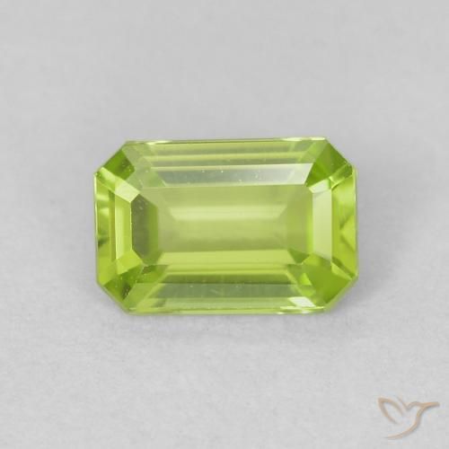 0.53ct Naturale Verde giallastro vivace Peridoto, Taglio smeraldo, VVS