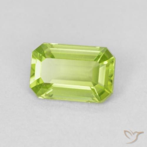 Peridoto Verde giallastro vivace naturale da 0.53 ct, Ottagonale / Taglio smeraldo, VVS