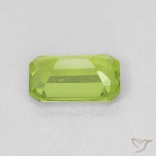 Peridoto Verde giallastro vivace naturale da 0.53 ct, Ottagonale / Taglio smeraldo, VVS