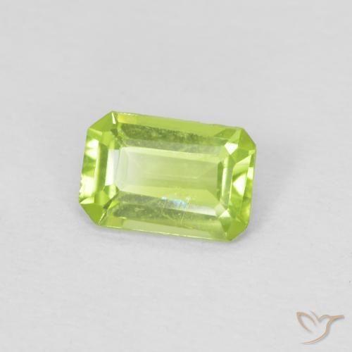 Peridoto Verde medio naturale da 0.49 ct, Ottagonale / Taglio smeraldo, VVS-VS