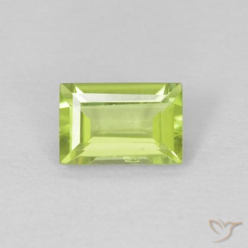 Peridoto Verde medio naturale da 0.56 ct, Taglio a baguette, VVS-VS
