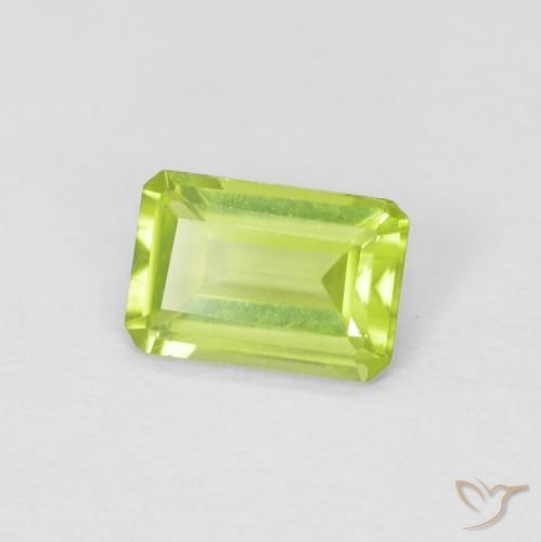 Peridoto Verde brillante naturale da 0.53 ct, Ottagonale / Taglio smeraldo, VVS-VS