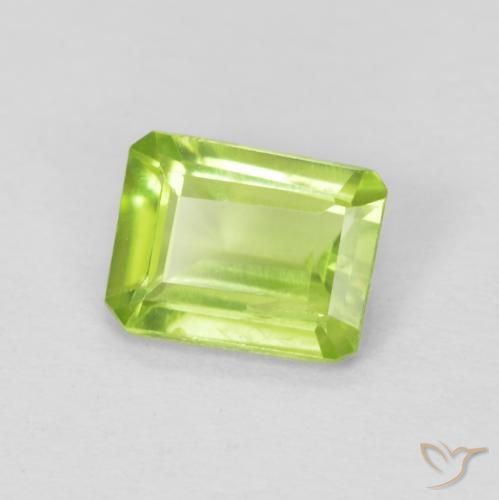 Peridoto Verde brillante naturale da 0.76 ct, Ottagonale / Taglio smeraldo, VVS-VS
