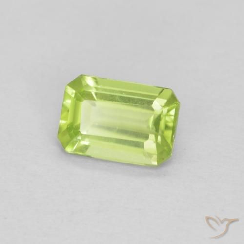 Peridoto Verde medio naturale da 0.55 ct, Ottagonale / Taglio smeraldo, VVS-VS