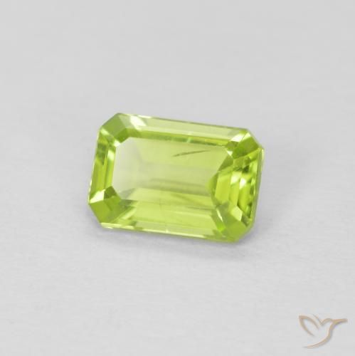 Peridoto Verde brillante naturale da 0.54 ct, Ottagonale / Taglio smeraldo, VVS-VS