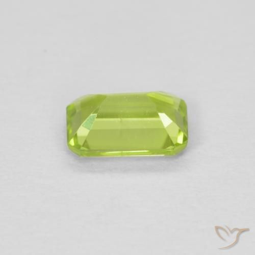 Peridoto Verde brillante naturale da 0.54 ct, Ottagonale / Taglio smeraldo, VVS-VS