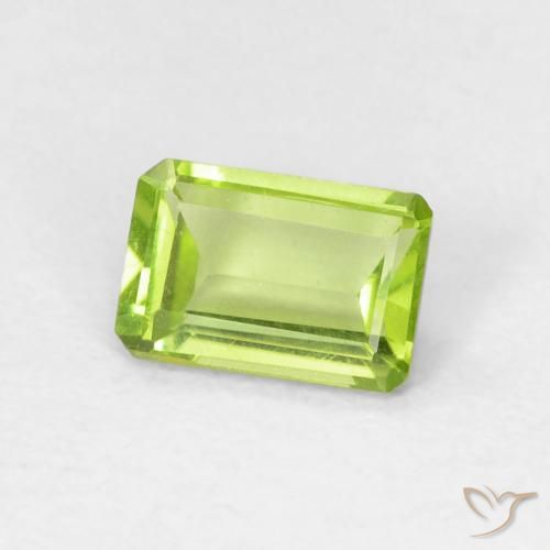 Peridoto Verde brillante naturale da 0.57 ct, Ottagonale / Taglio smeraldo, VVS-VS