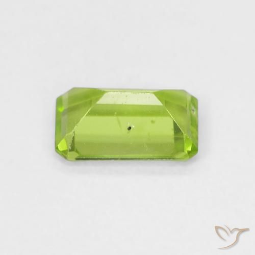 Peridoto Verde medio naturale da 0.57 ct, Ottagonale / Taglio smeraldo, VS