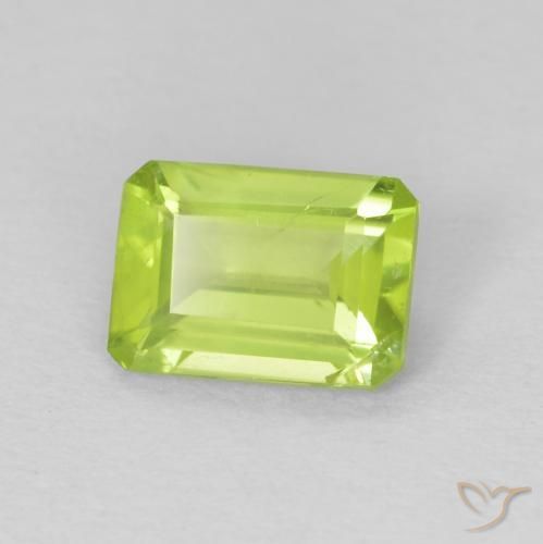 Peridoto Verde brillante naturale da 0.95 ct, Ottagonale / Taglio smeraldo, VS