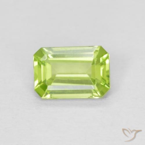 0.55ct Naturale Verde brillante Peridoto, Taglio smeraldo, VS