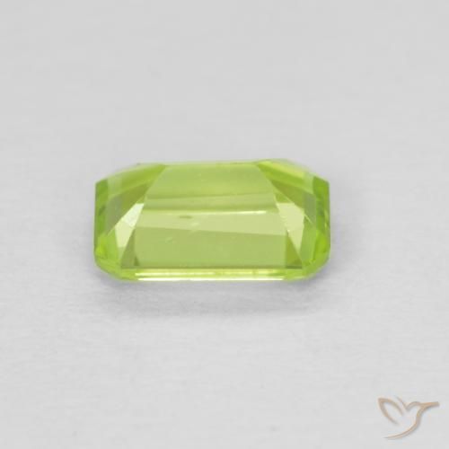 Peridoto Verde brillante naturale da 0.55 ct, Ottagonale / Taglio smeraldo, VS