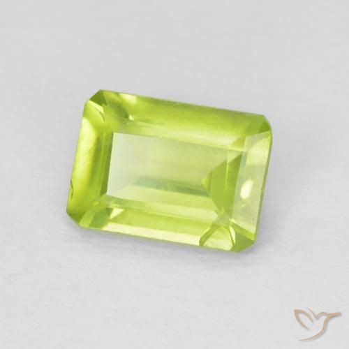 Peridoto Verde brillante naturale da 0.89 ct, Ottagonale / Taglio smeraldo, VS
