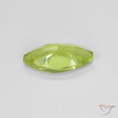 Peridoto Verde medio naturale da 0.69 ct, Taglio marquise, VVS
