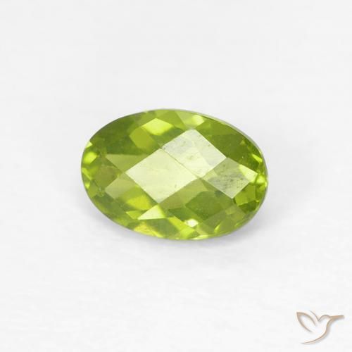 Peridoto Verde acceso naturale da 0.62 ct, Ovale, VS