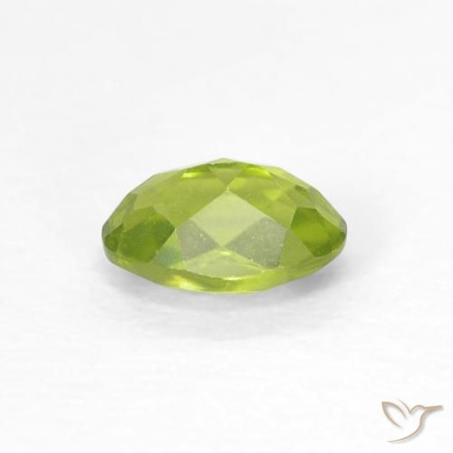 Peridoto Verde acceso naturale da 0.62 ct, Ovale, VS