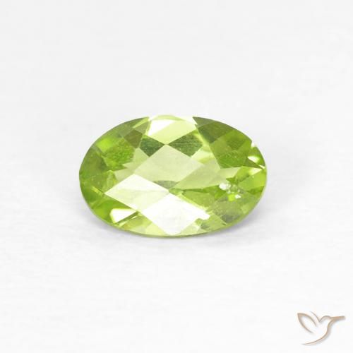 Peridoto Verde brillante naturale da 0.44 ct, Ovale, VS
