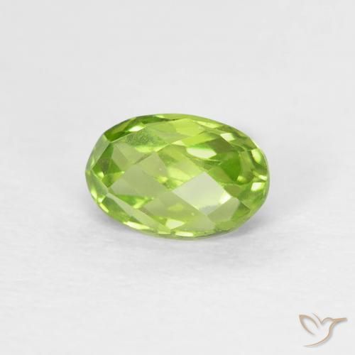 Peridoto Verde chiaro e vivace naturale da 0.73 ct, Ovale, VS