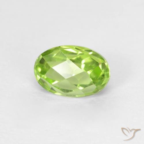 0.77ct Naturale Verde chiaro e vivace Peridoto, Ovale, VVS-VS