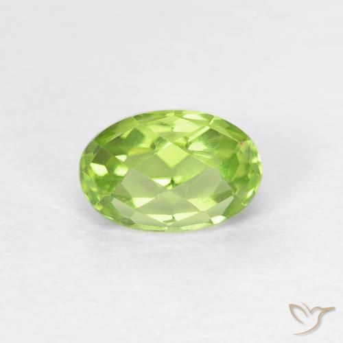 Peridoto Verde chiaro e vivace naturale da 0.77 ct, Ovale, VVS-VS