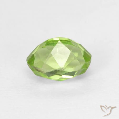 Peridoto Verde chiaro e vivace naturale da 0.77 ct, Ovale, VVS-VS
