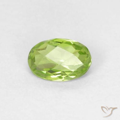 Peridoto Verde chiaro e vivace naturale da 0.58 ct, Ovale, VVS-VS