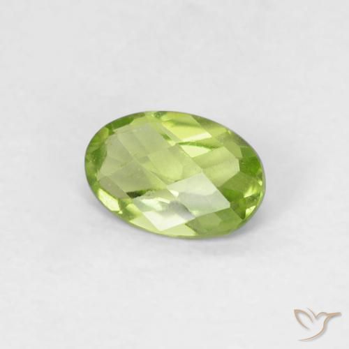 Peridoto Verde chiaro e vivace naturale da 0.49 ct, Ovale, VVS-VS