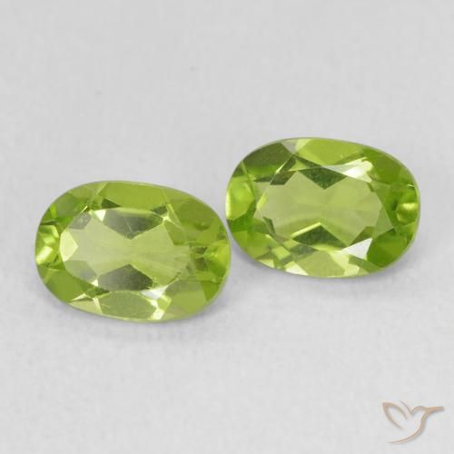 Gemme di Peridoto Verde acceso naturale da 1.77 ct, Ovale, VS